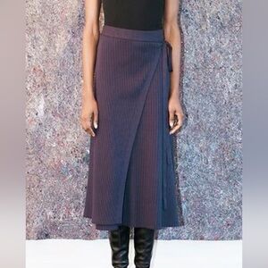 Gorgeous Navy Knot Wrap Midi Skirt-